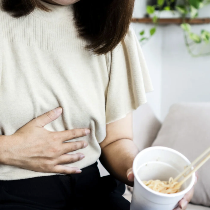 Pourquoi a-t-on le ventre gonflé après les repas ?